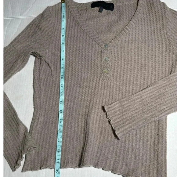 KENDALL + KYLIE Women's Button Front Long Sleeve Top Knit Beige Small - Picture 8 of 11